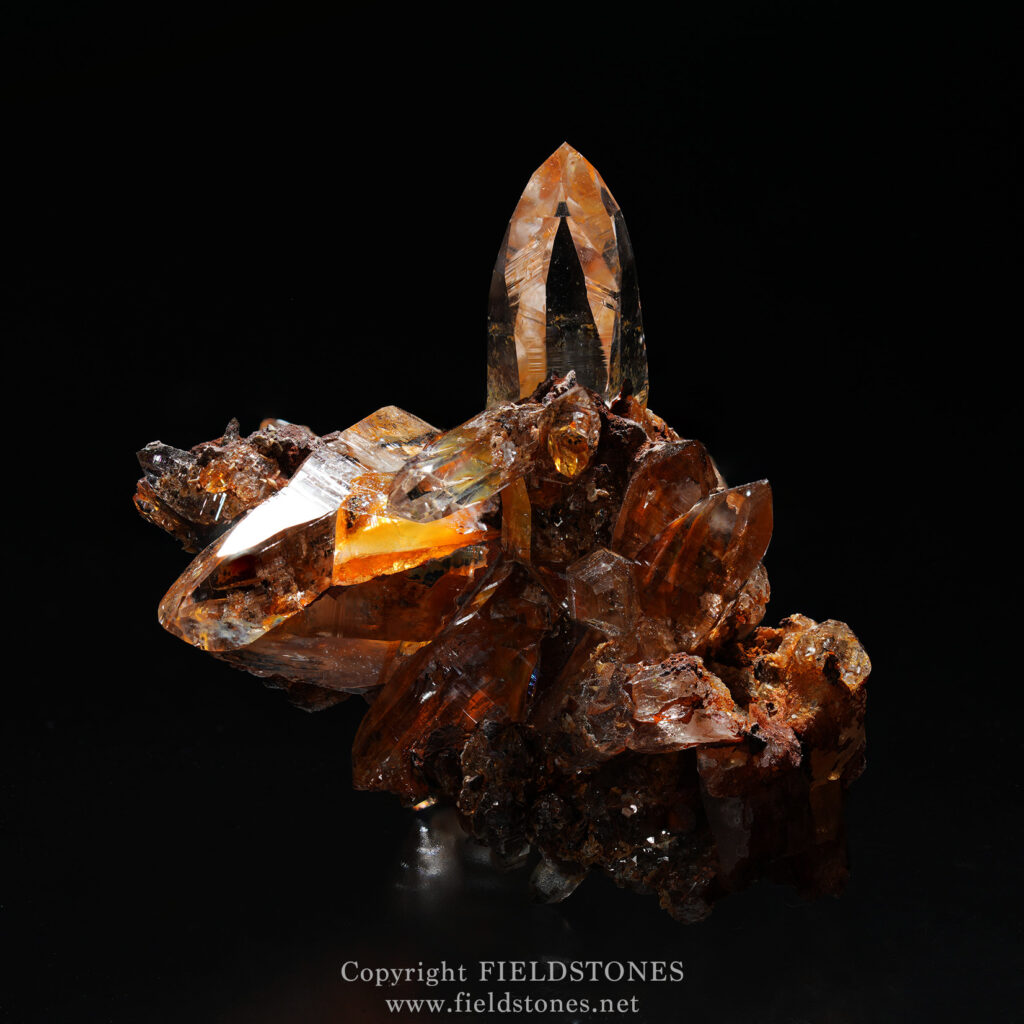 強い浄化の力を持つガネッシュヒマール水晶 - FieldStones