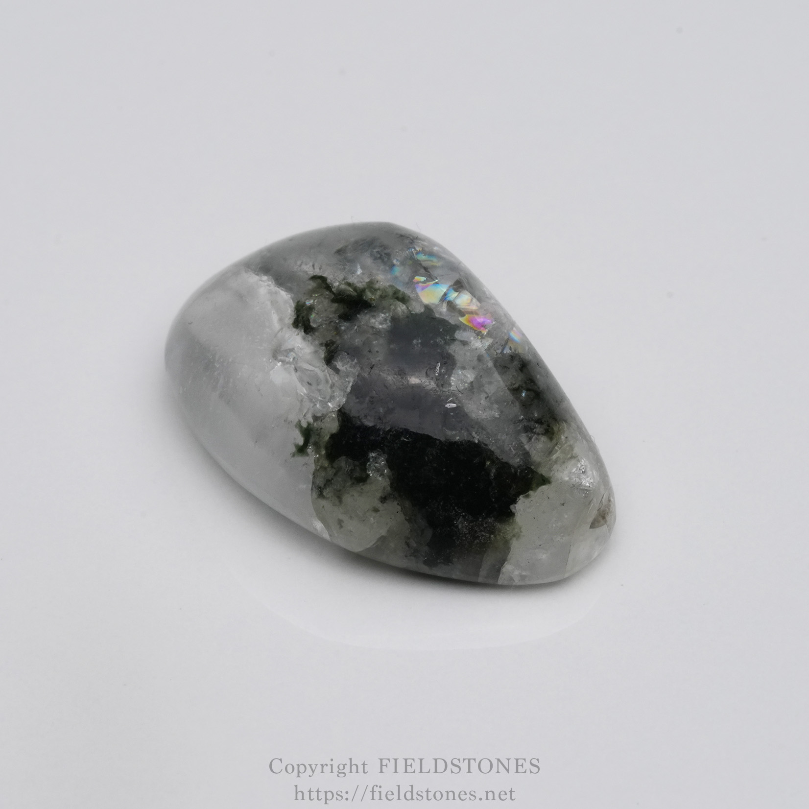 フェナカイト原石　ロシア産　寸法　：　9.6X5.8X4.2mm/1.65cts　Heaven&Earth社証明書付 フェナカイト - FieldStones
